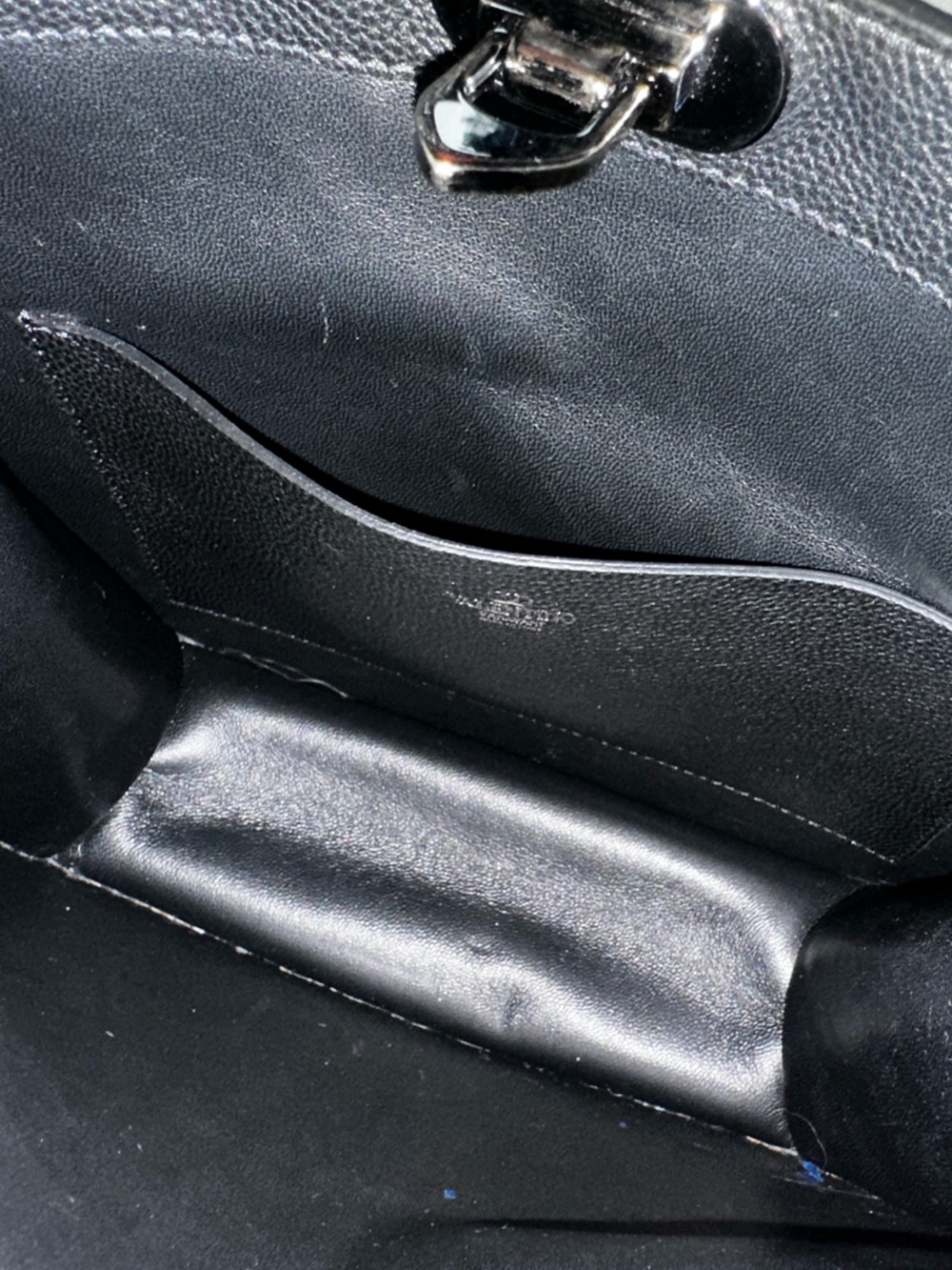 Valentino Garavani Grained Calfskin Rockstud Hobo Shoulder Bag Black - Picture 11 of 14